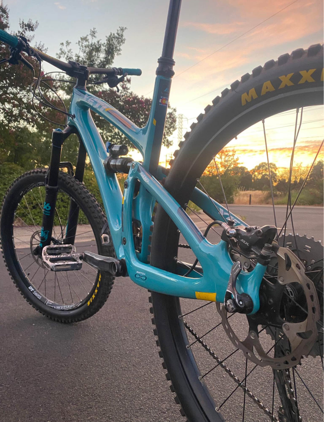 YETI SB6 Carbón R 27.5 Año 2022