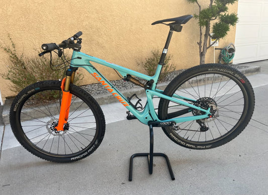 Santa Cruz Blur Large Año 2022