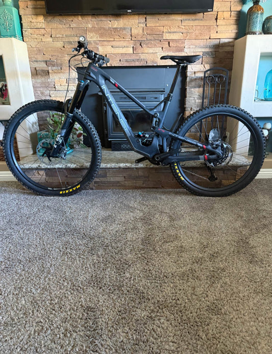 Intense Tracer Pro 279 R 27.5 Año 2024