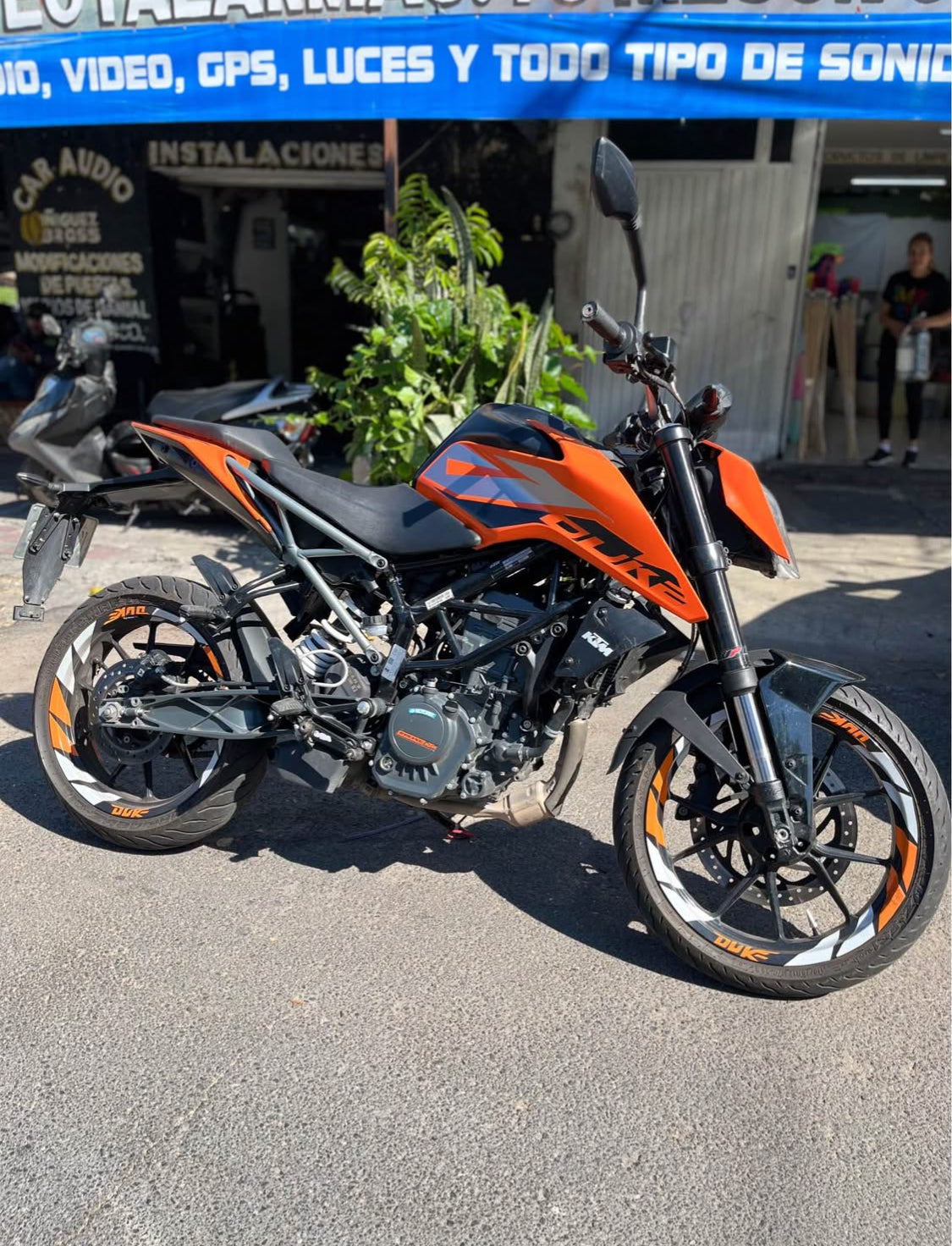 Ktm Duke 200 Año 2024
