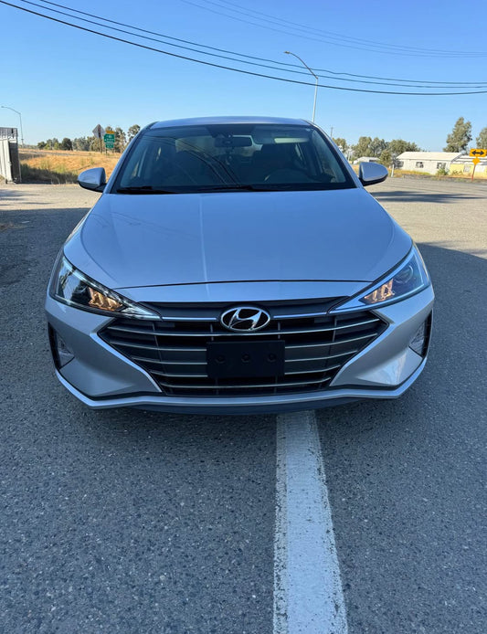 Hyundai Elantra Sel sedan 4D Año 2020