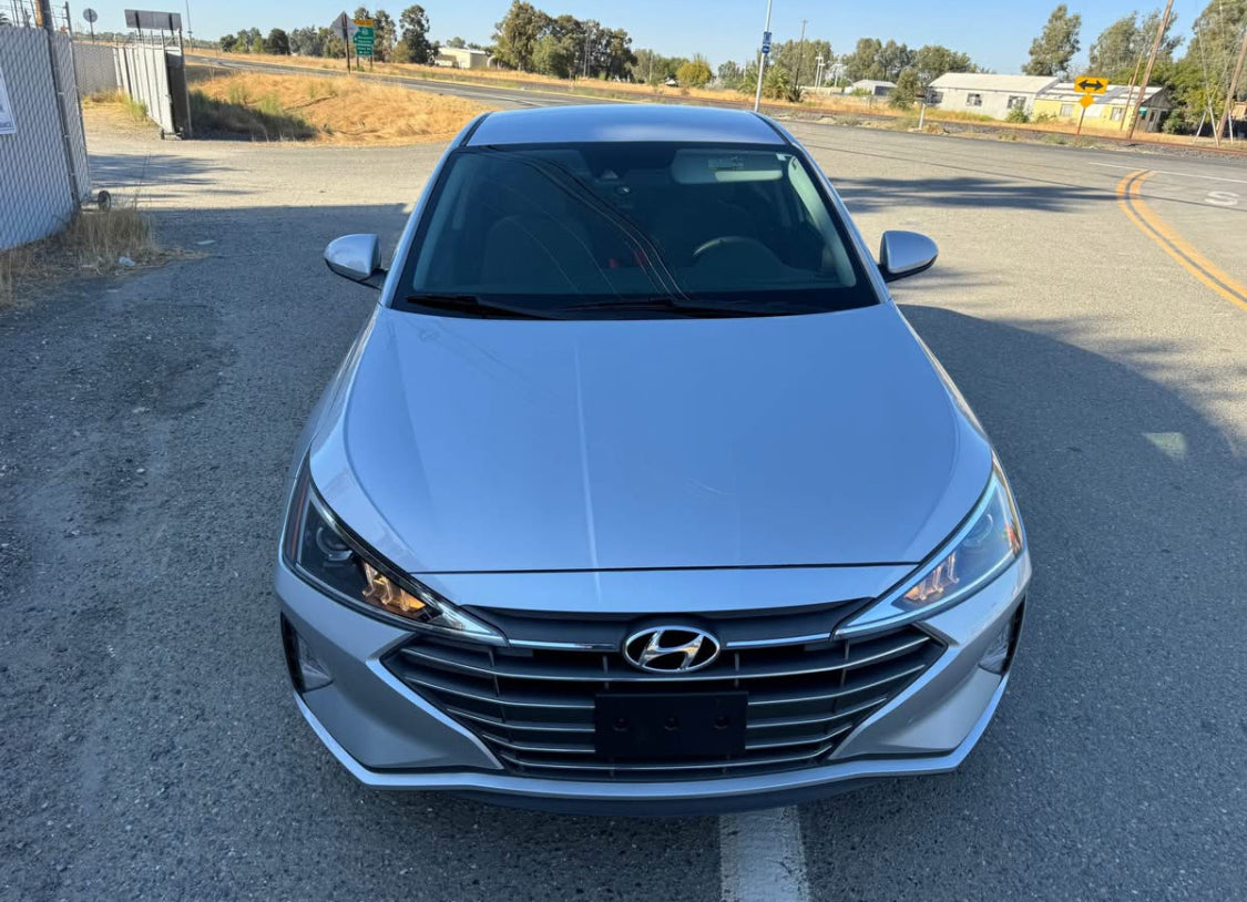 Hyundai Elantra Sel sedan 4D Año 2020