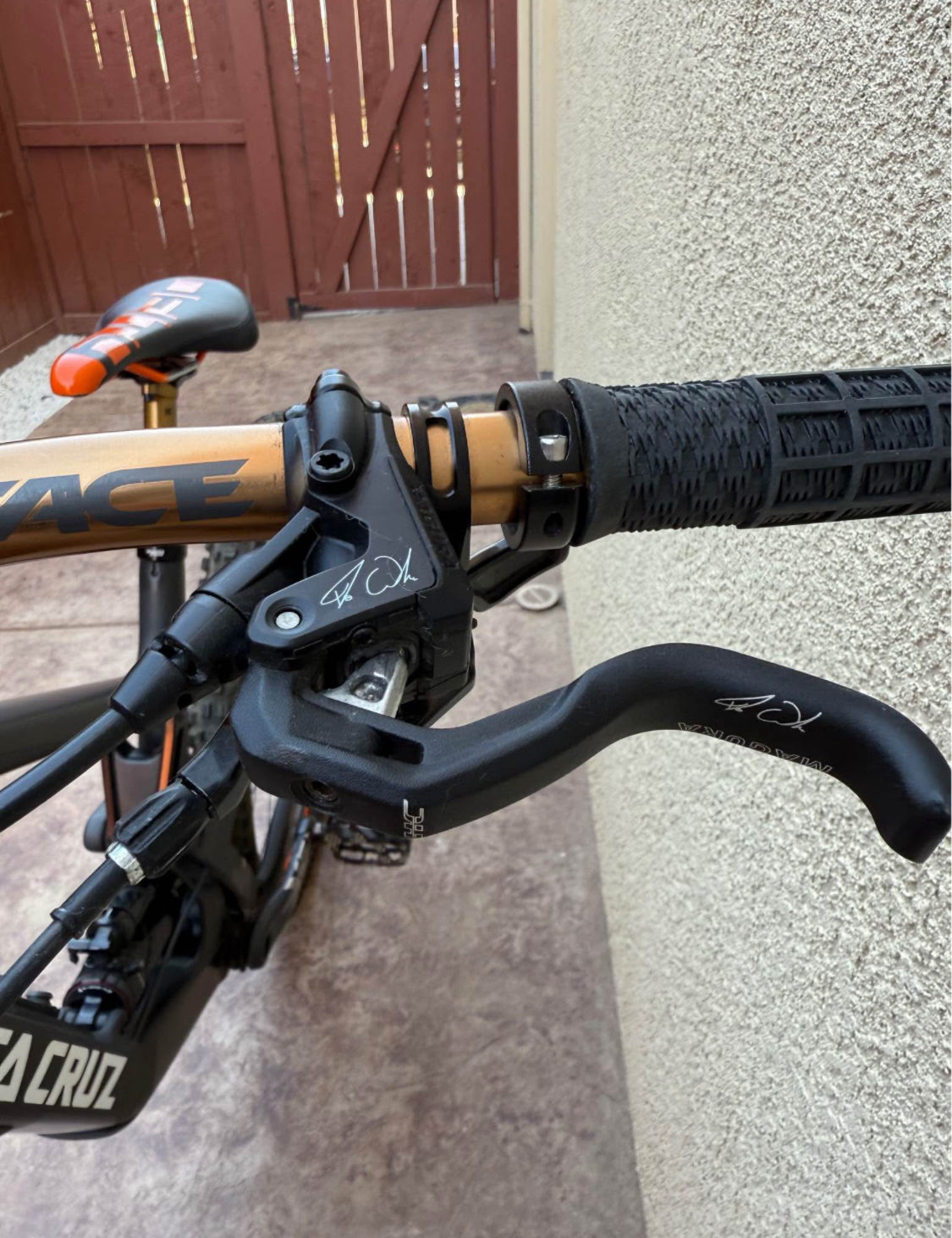 Santa Cruz  Nómad C  R 29  Año 2023