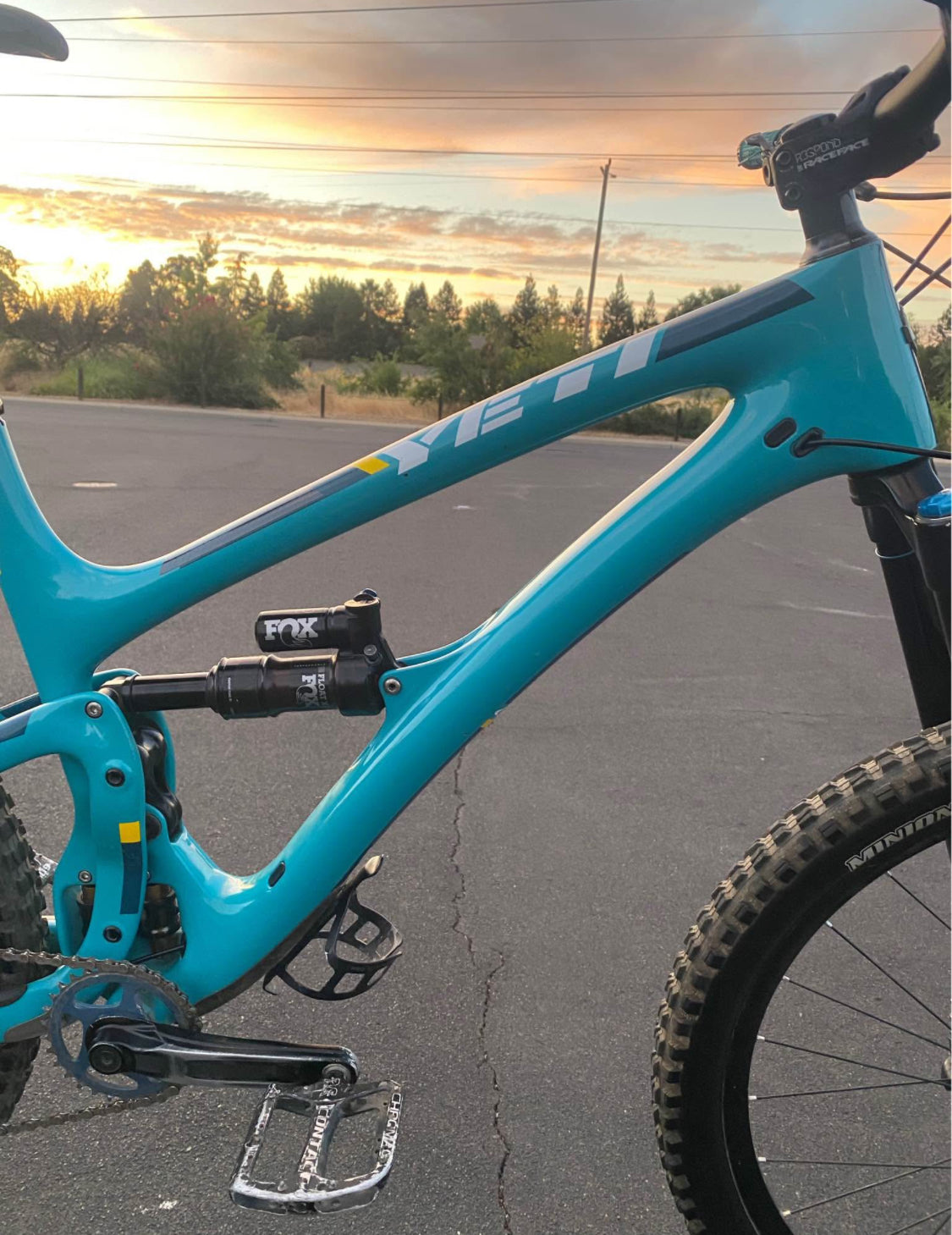 YETI SB6  Carbón  R 27.5  Año 2022