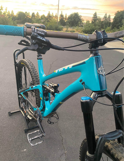 YETI SB6  Carbón  R 27.5  Año 2022