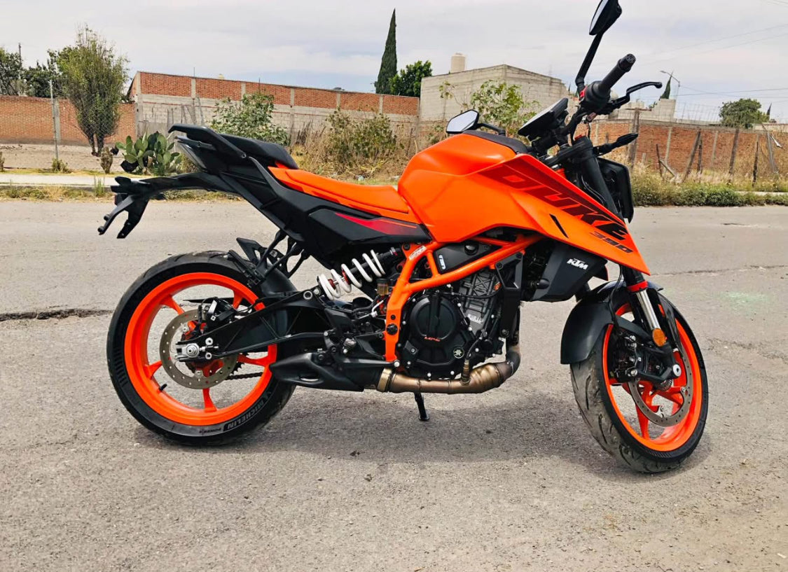 KTM  Duke 390  Año 2024