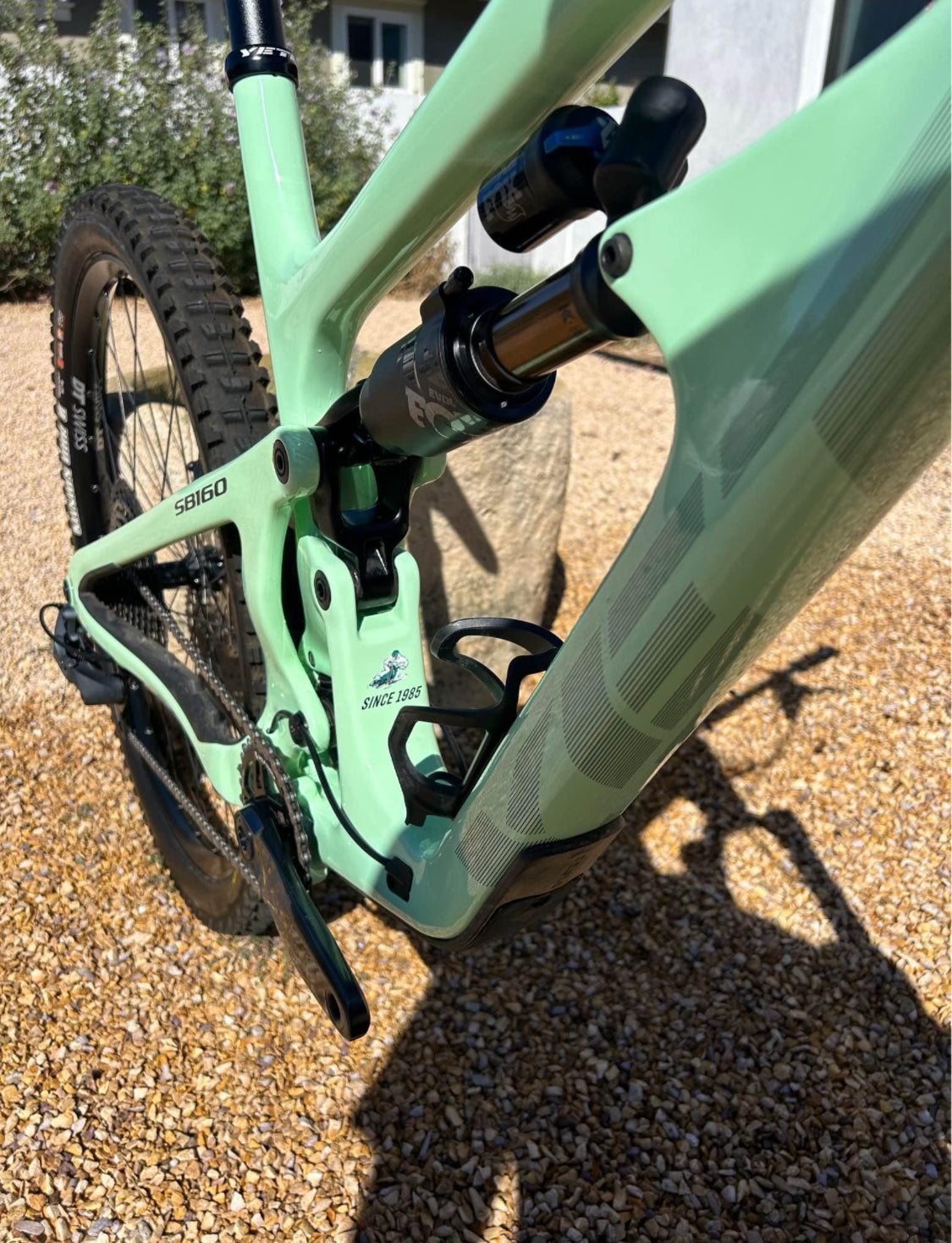 YETI  SB 160 XL  Año 2024