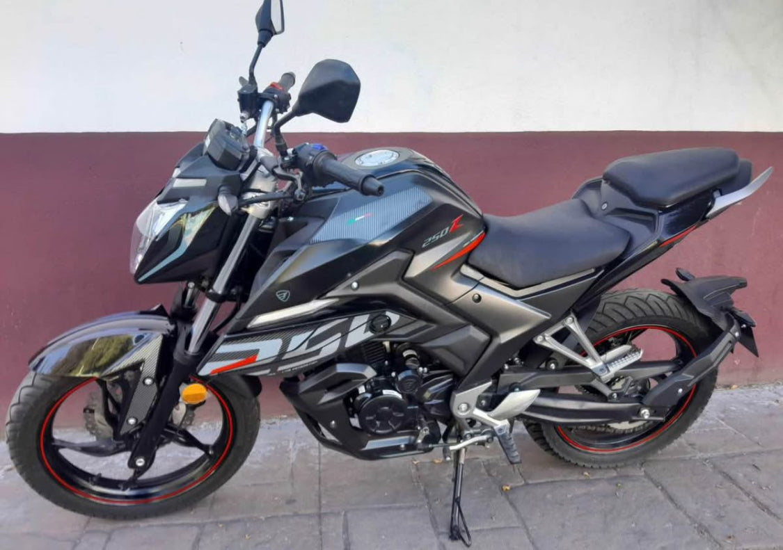 Italika  250z  Año 2024