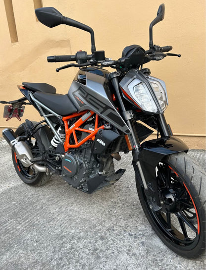 KTM  Duke 250  Año 2022