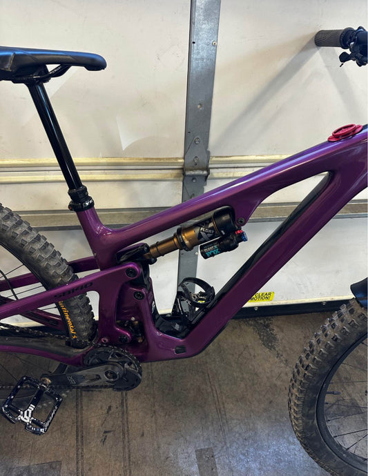 YETI  SB 140  Año 2024