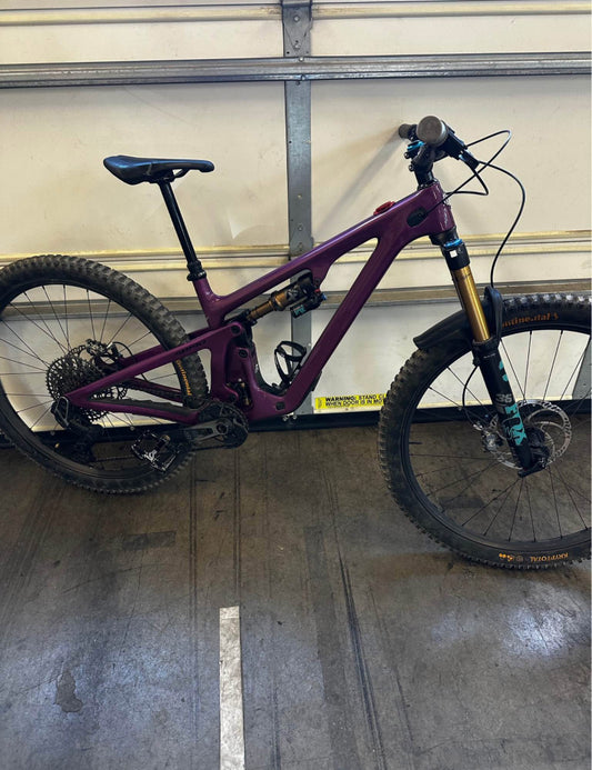 YETI  SB 140  Año 2024