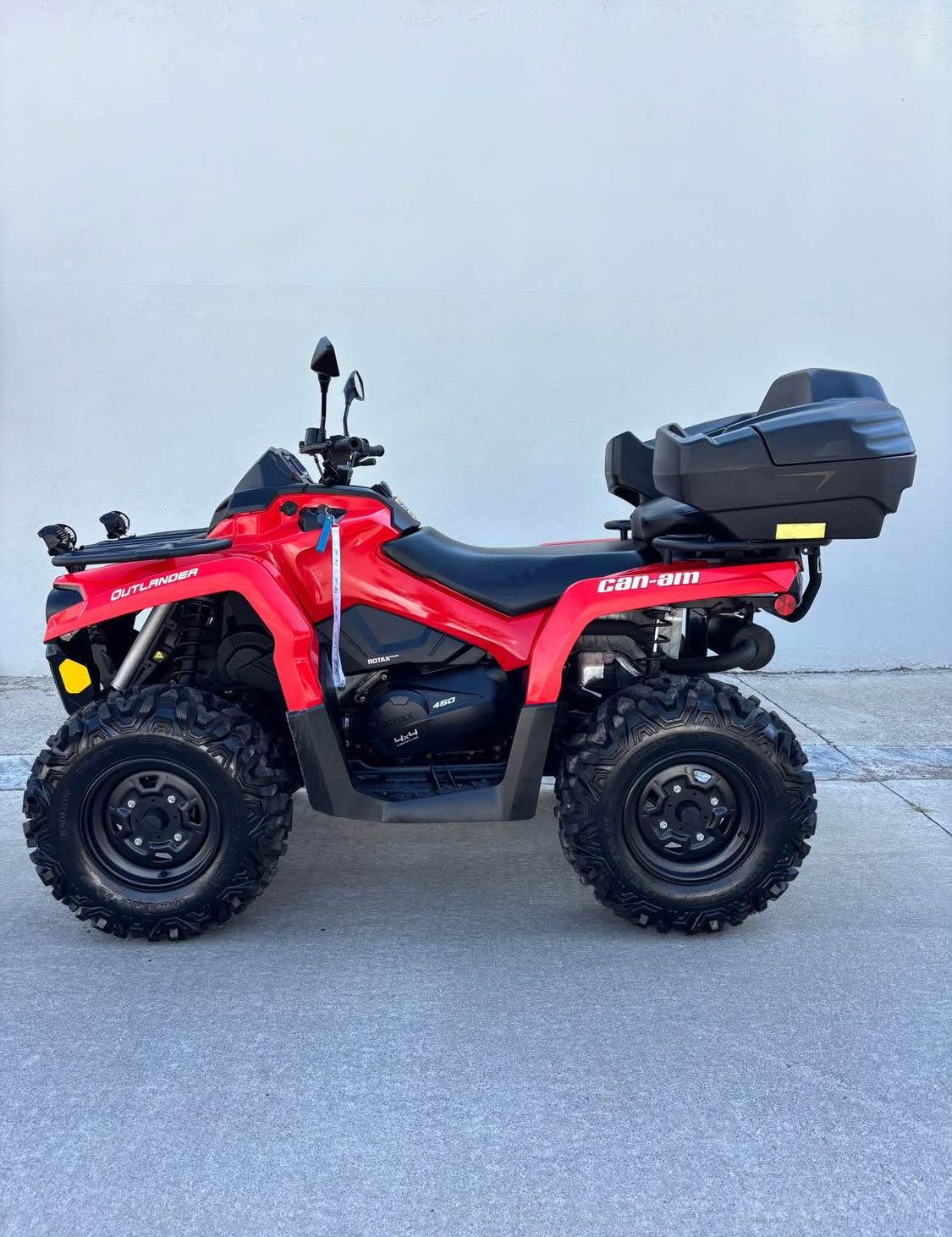 Can am outlander  450 4x4 Año 2023