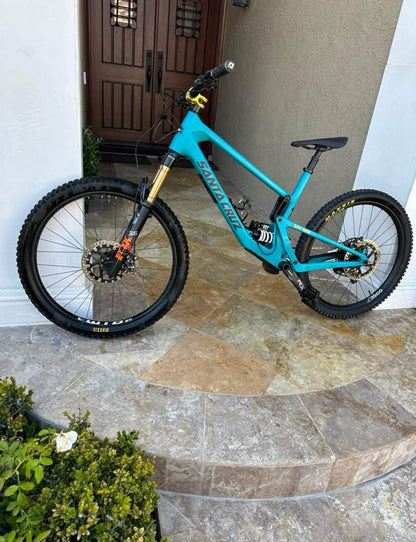 Santa Cruz  R 27.5  Año 2022