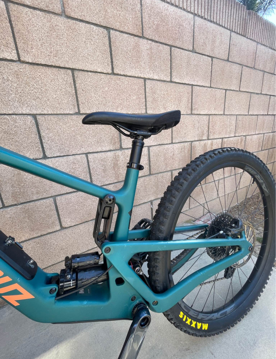 Santa Cruz  Hightowerc R 29  Año 2022