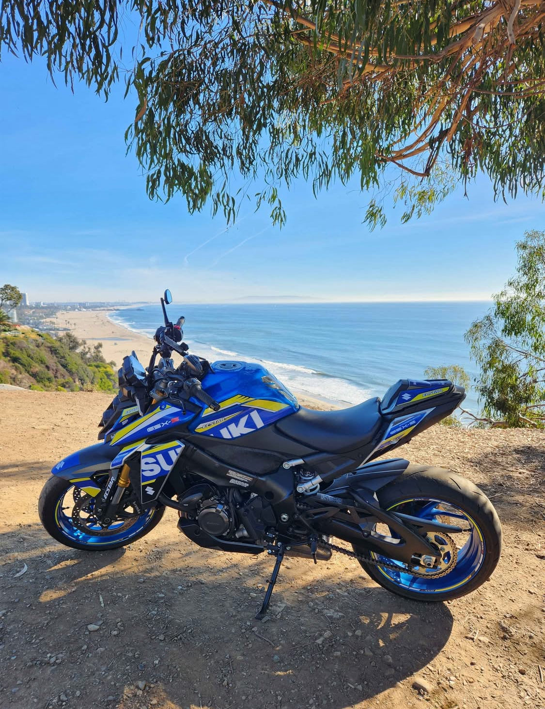 Suzuki  GSX-S Año 2023