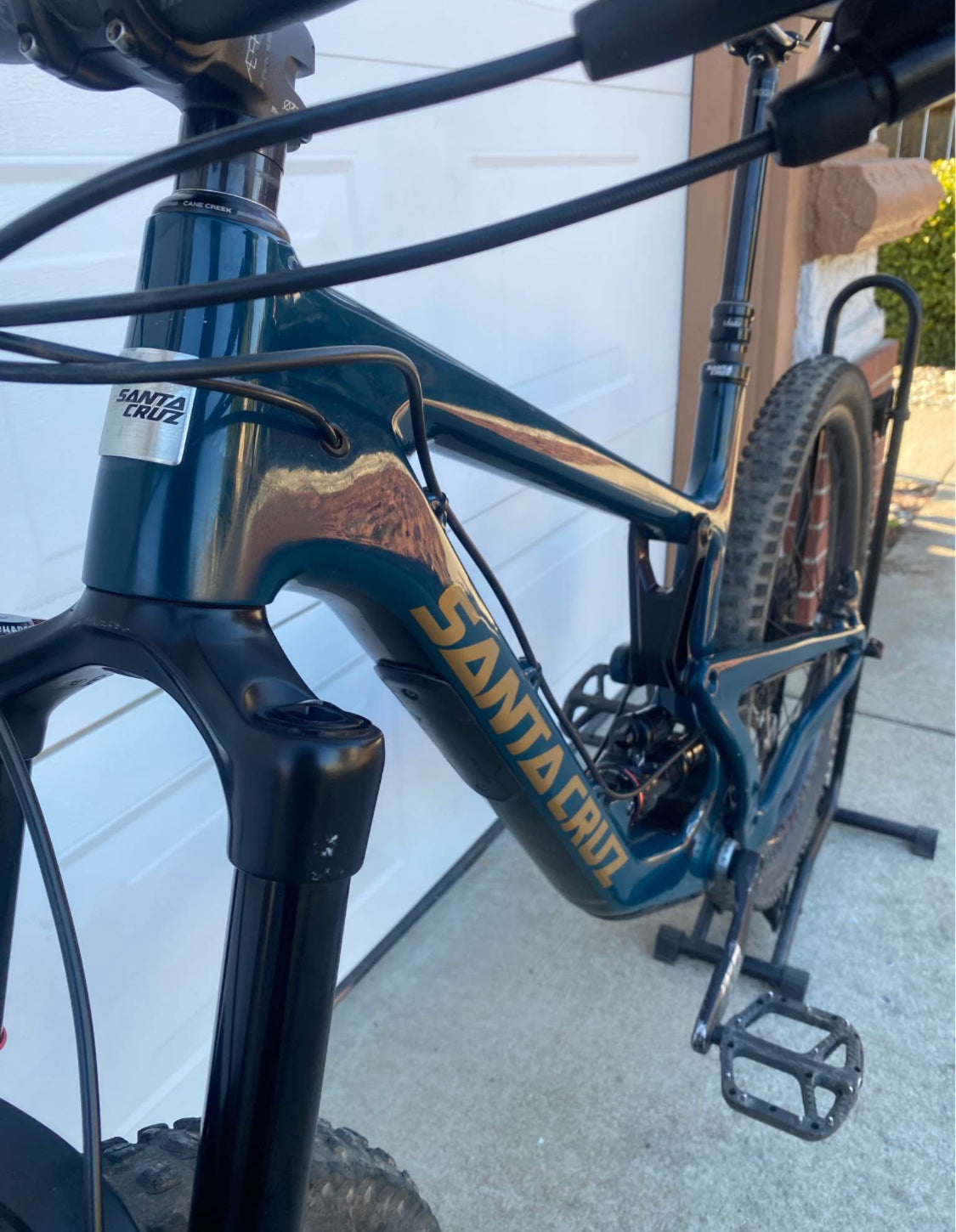 Santa Cruz  Nomad C  R 25.5  Año 2022