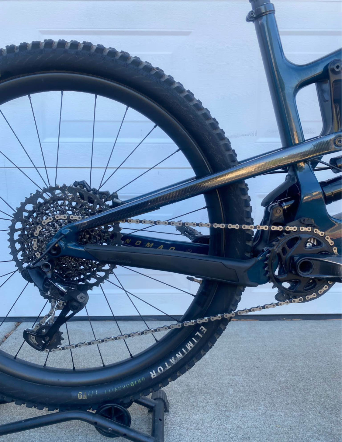 Santa Cruz  Nomad C  R 25.5  Año 2022