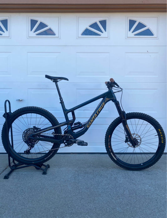 Santa Cruz  Nomad C  R 25.5  Año 2022