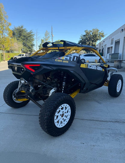 Can-am  Maverick R Año 2024