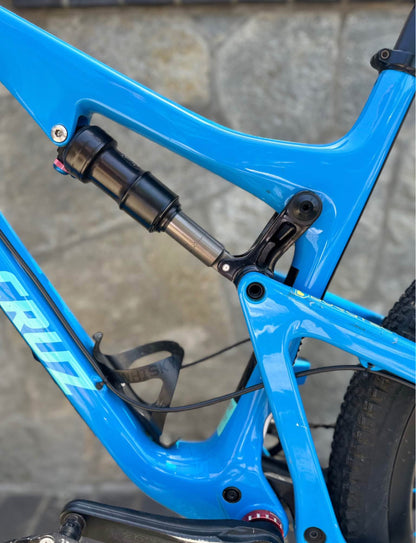 Santa Cruz  5010 cc  Año 2016