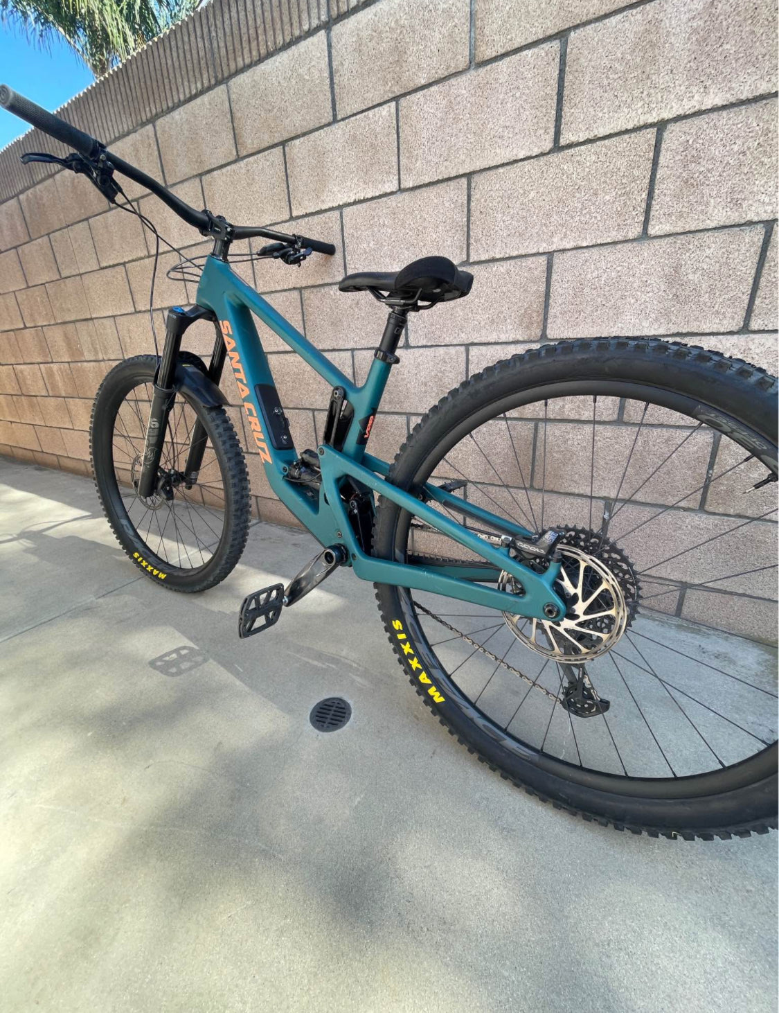 Santa Cruz  Hightower C Año 2022