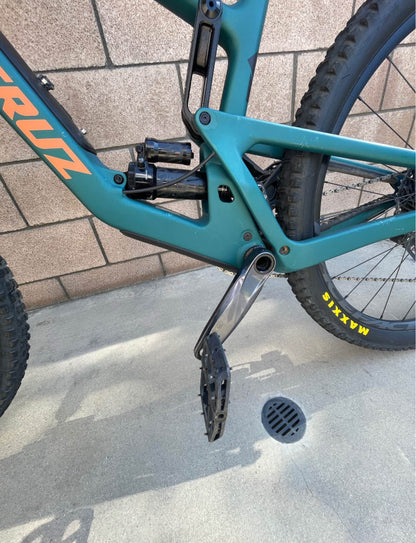 Santa Cruz  Hightower C Año 2022