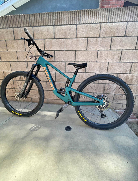 Santa Cruz  Hightower C Año 2022