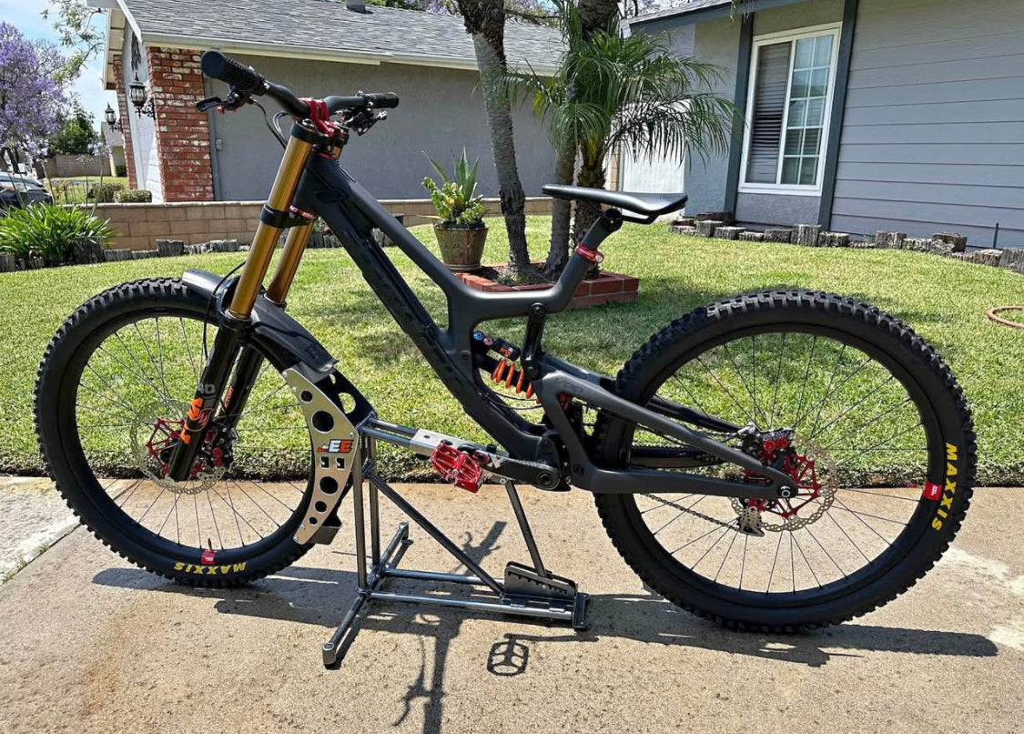 Santa Cruz  V10  Año 2020