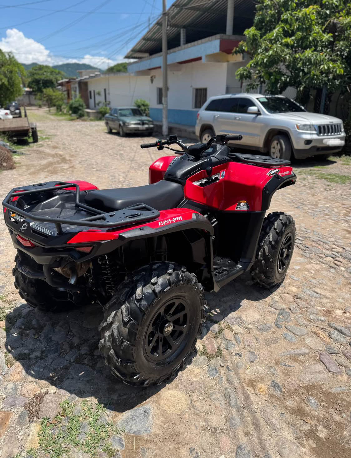 Can Am Outlander  650 4x2 Año 2024