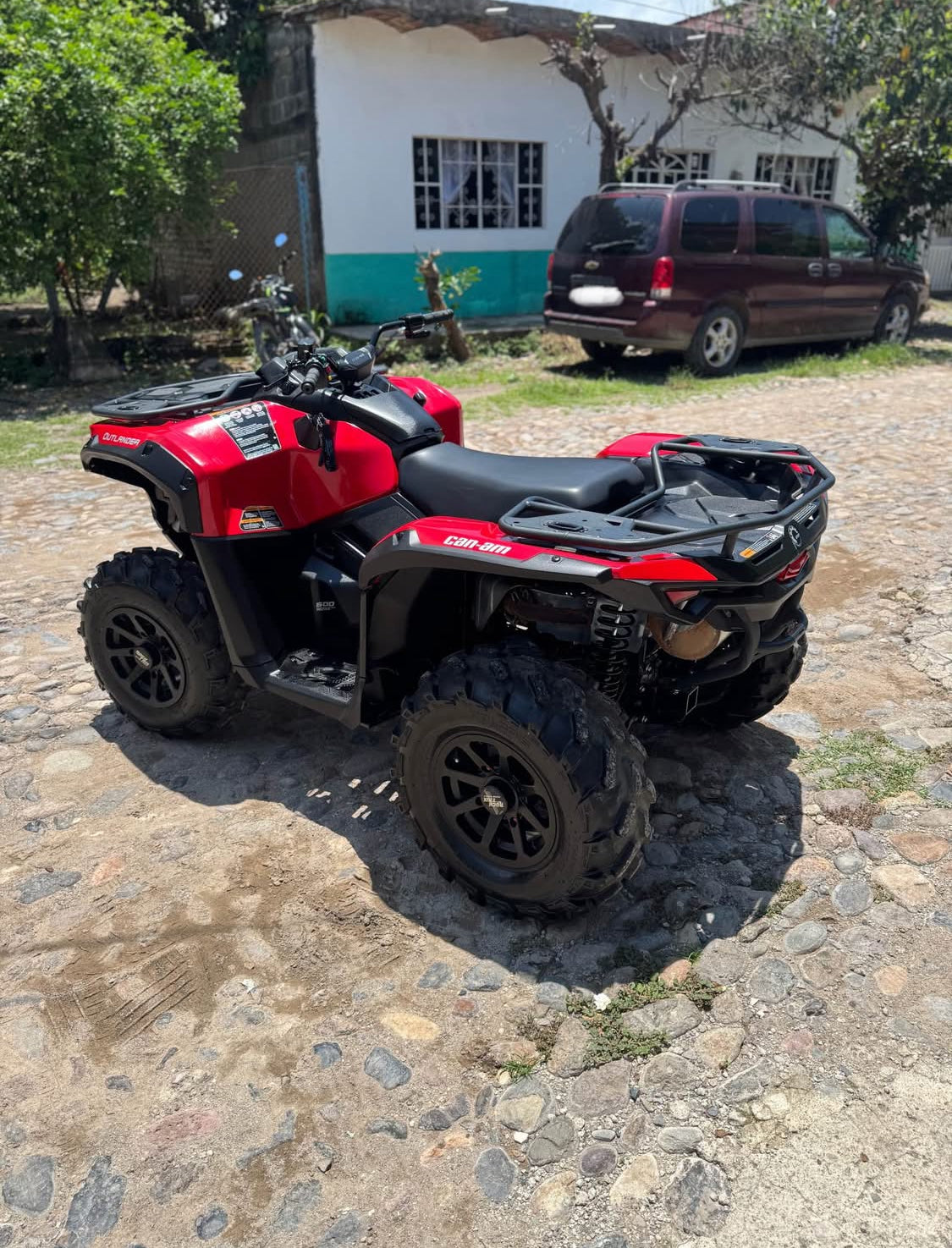 Can Am Outlander  650 4x2 Año 2024