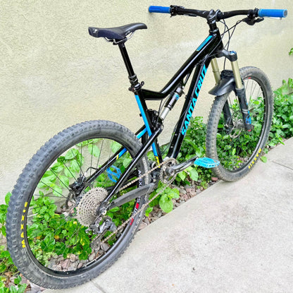Santa Cruz  Bronson  R 27.5  Año 2022