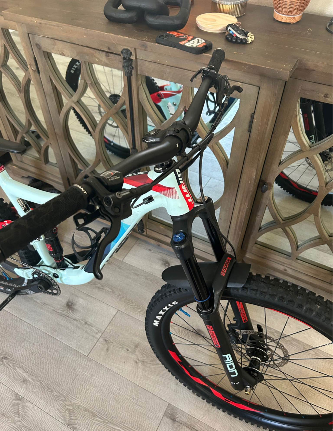 Giant trance  R29 Año 2019