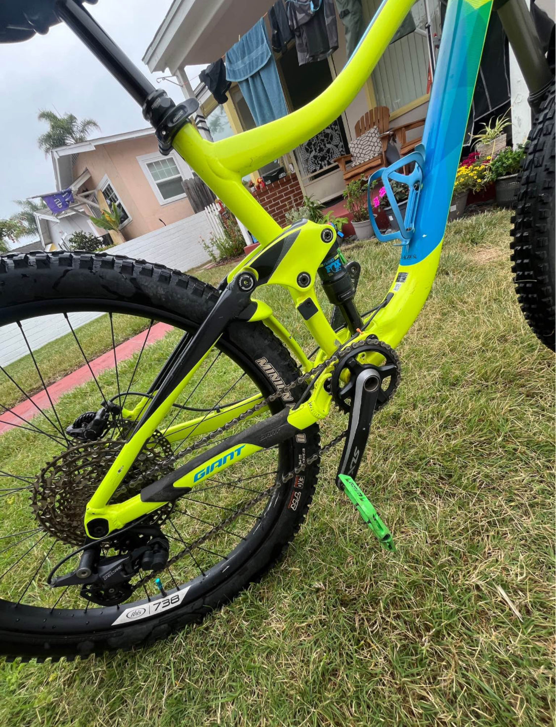 Gian trance MTB R 27.5  Año 2022