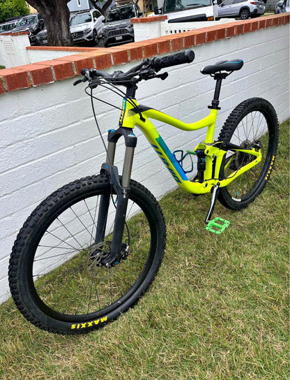 Gian trance MTB R 27.5  Año 2022