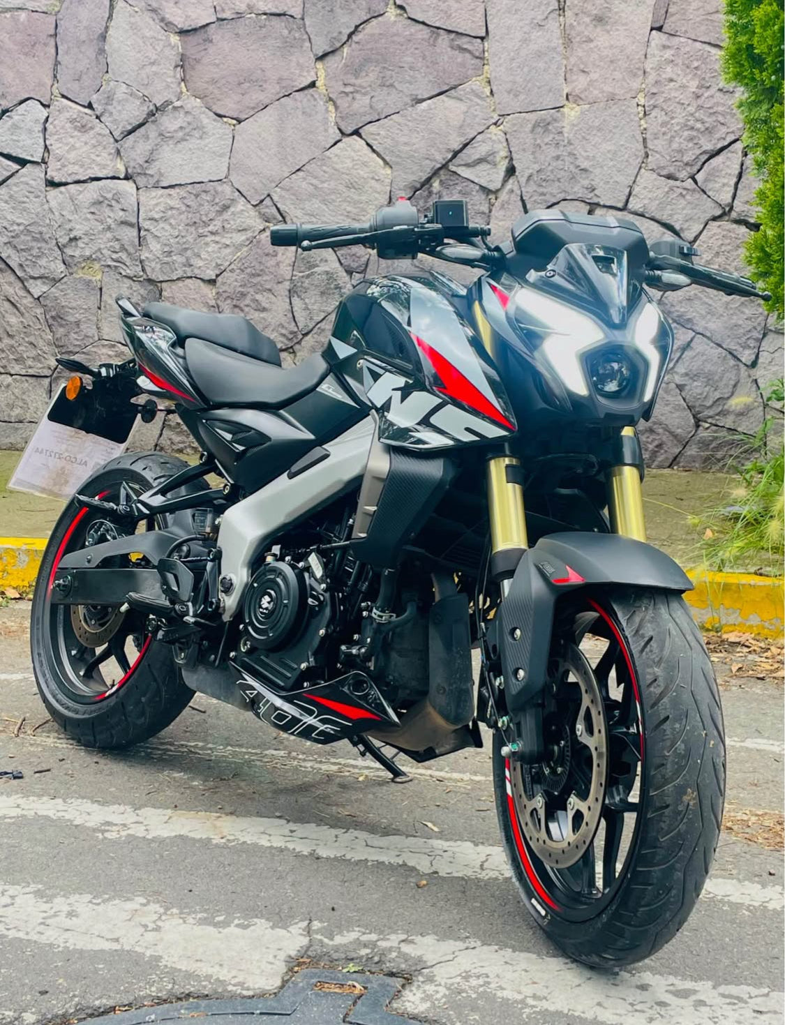 Bajaj NS 400z  Año 2024