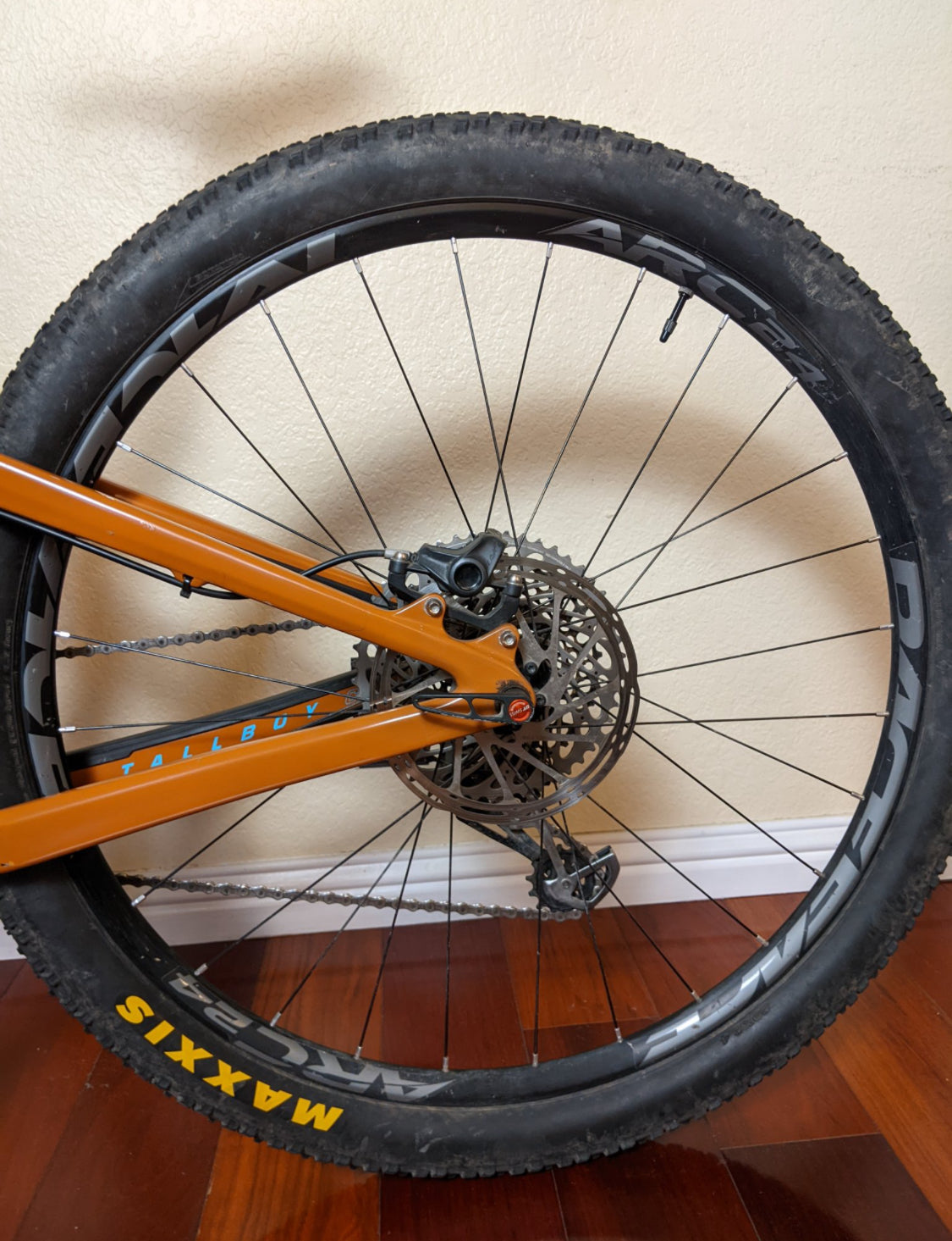 Santa Cruz  Tallboy 3  R 29  Año 2022