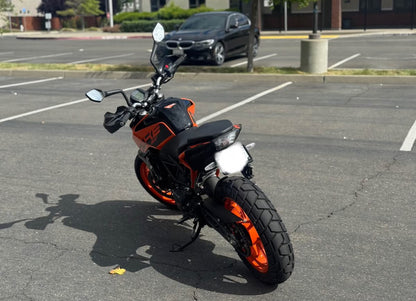 KTM  Duke 200 Año 2023