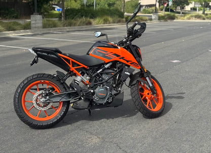 KTM  Duke 200 Año 2023