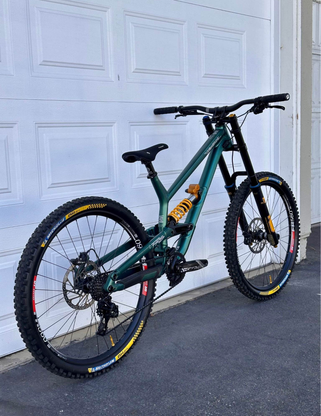 Commencal RFS Edición especial  R 27.5  Año 2024