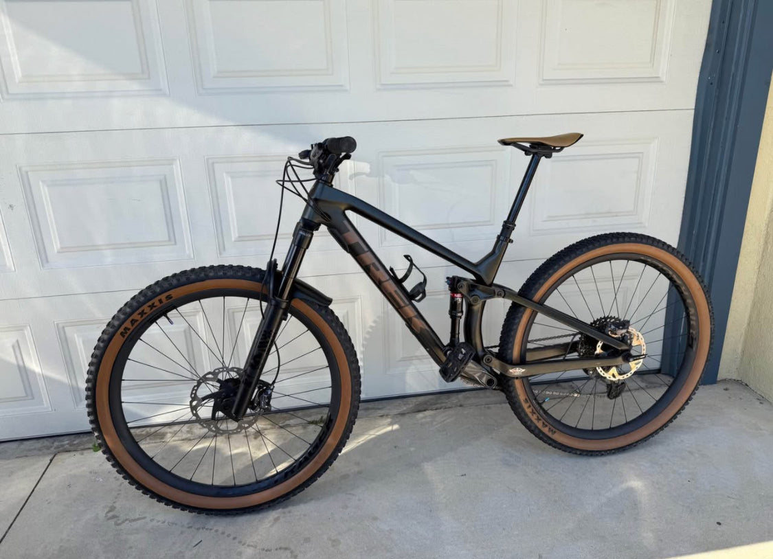 Trek Mountain  R 27.5 Año 2022