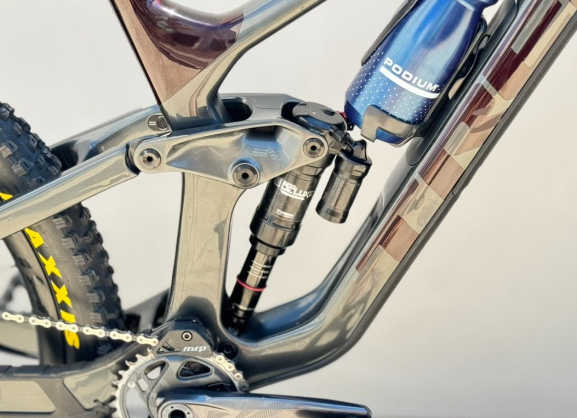 Trek slash  Carbón Full R 29  Año 2023