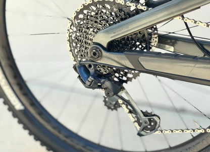 Trek slash  Carbón Full R 29  Año 2023