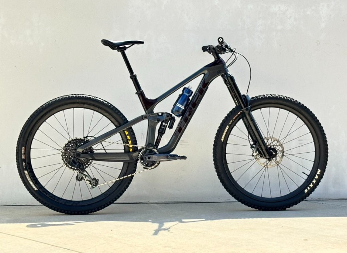 Trek slash  Carbón Full R 29  Año 2023