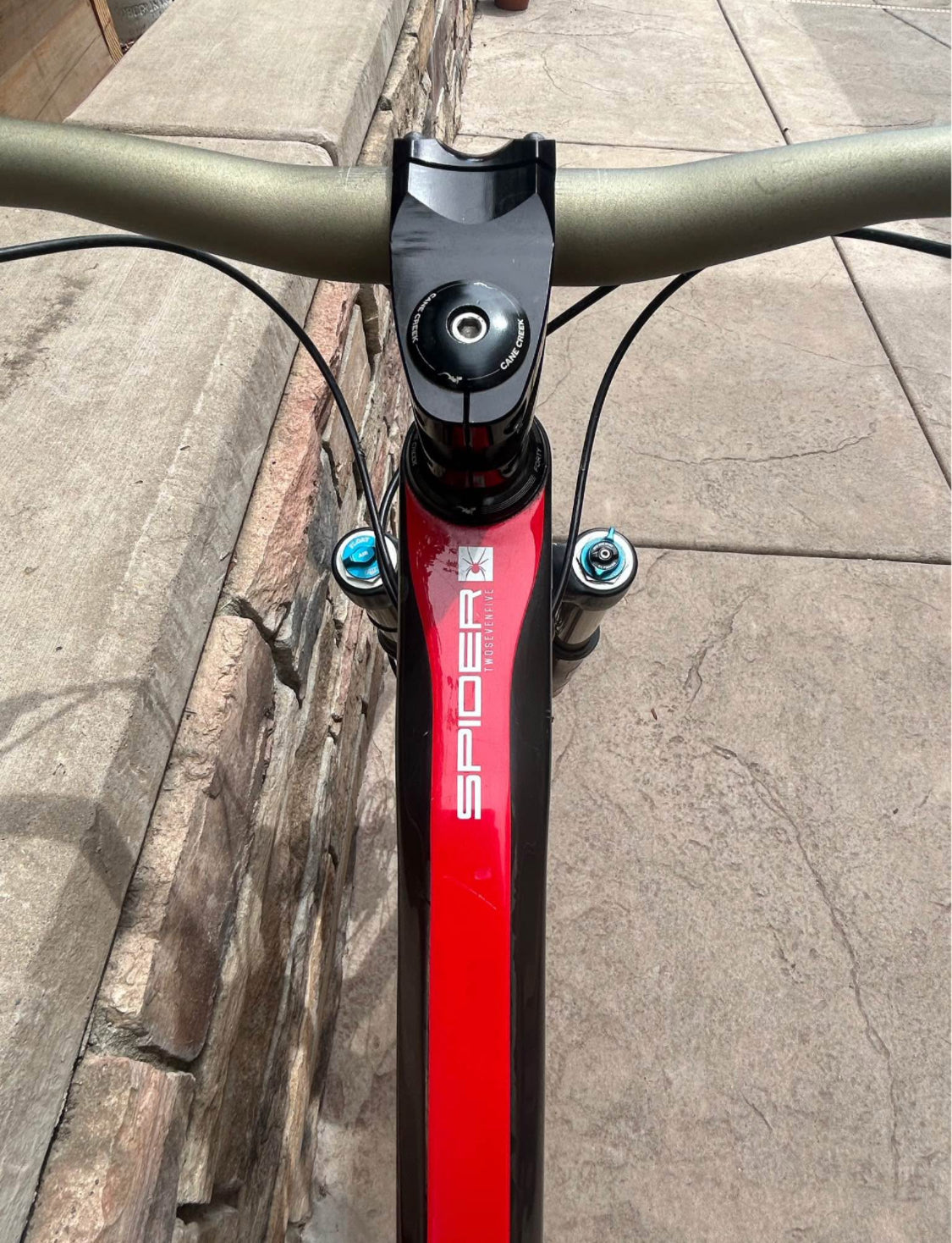 Intense Spinder  R 27.5  Año 2016