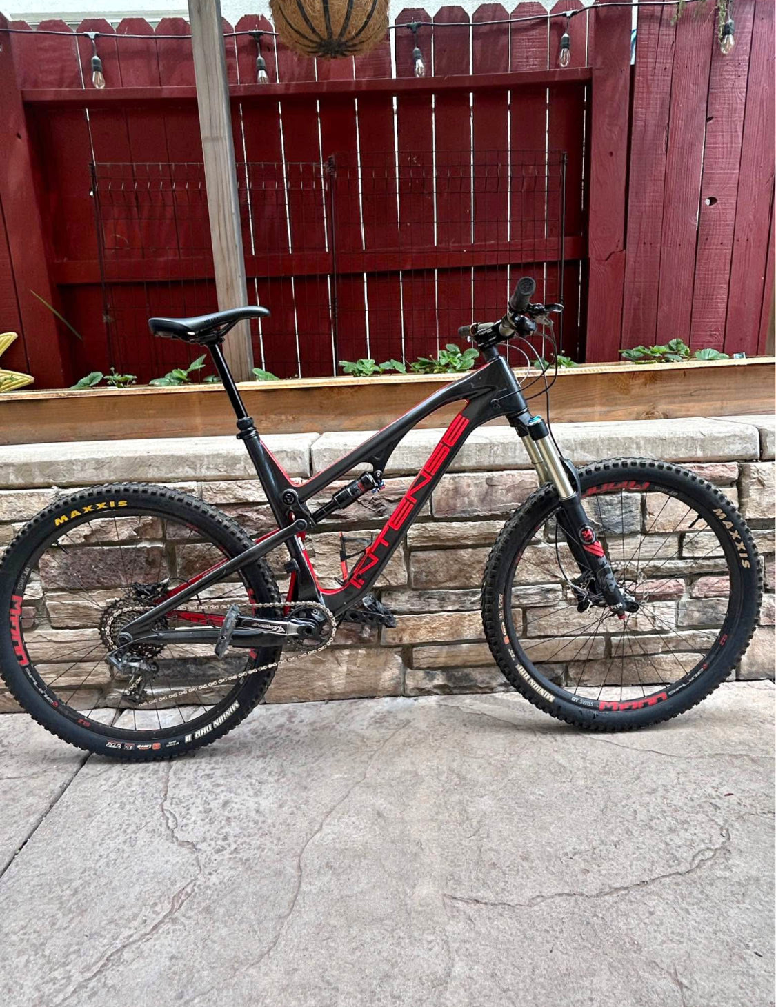 Intense Spinder  R 27.5  Año 2016