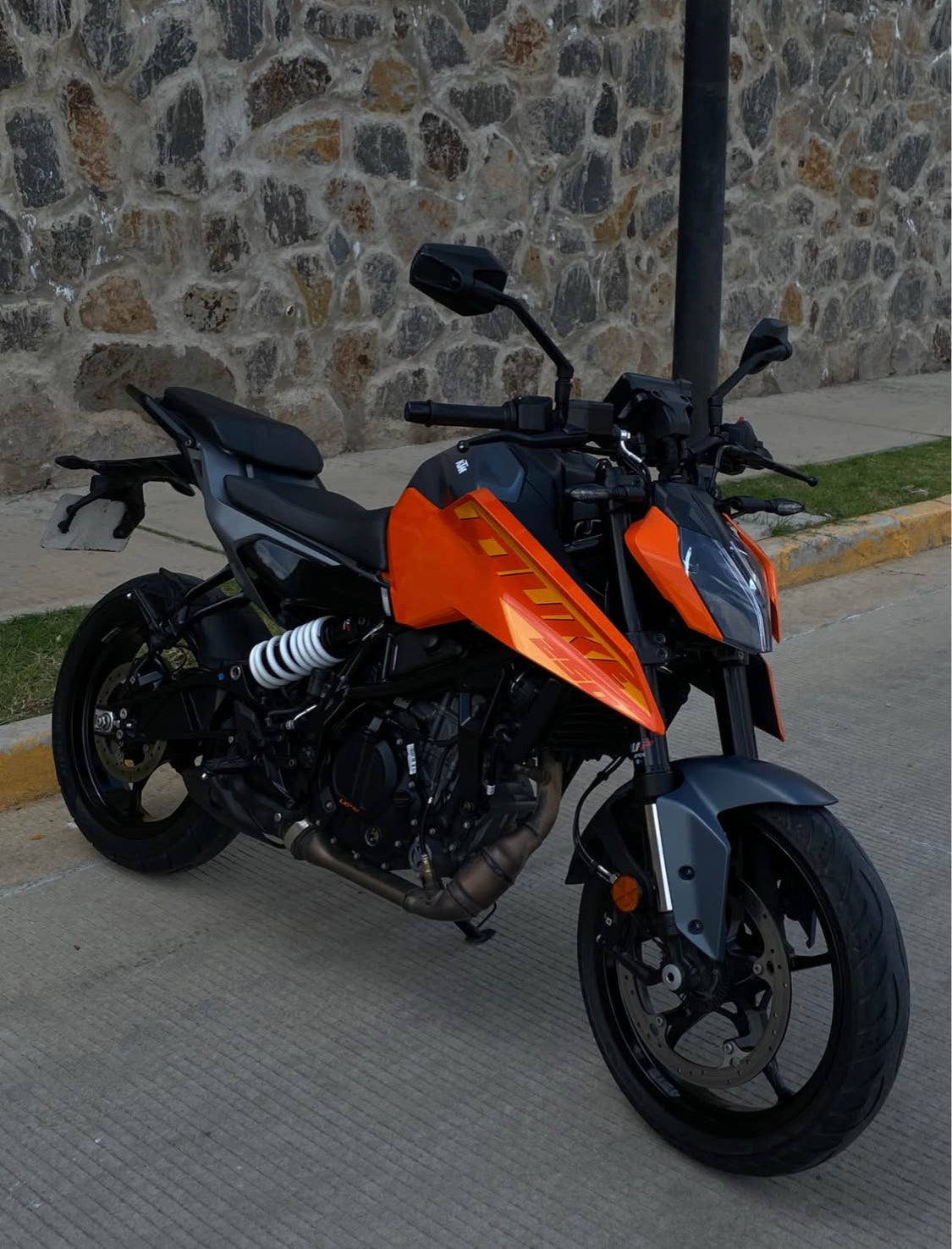 KTM  Duke 250  Año 2024