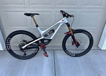 YT Capra  Pro Race  R 27.5  Año 2021