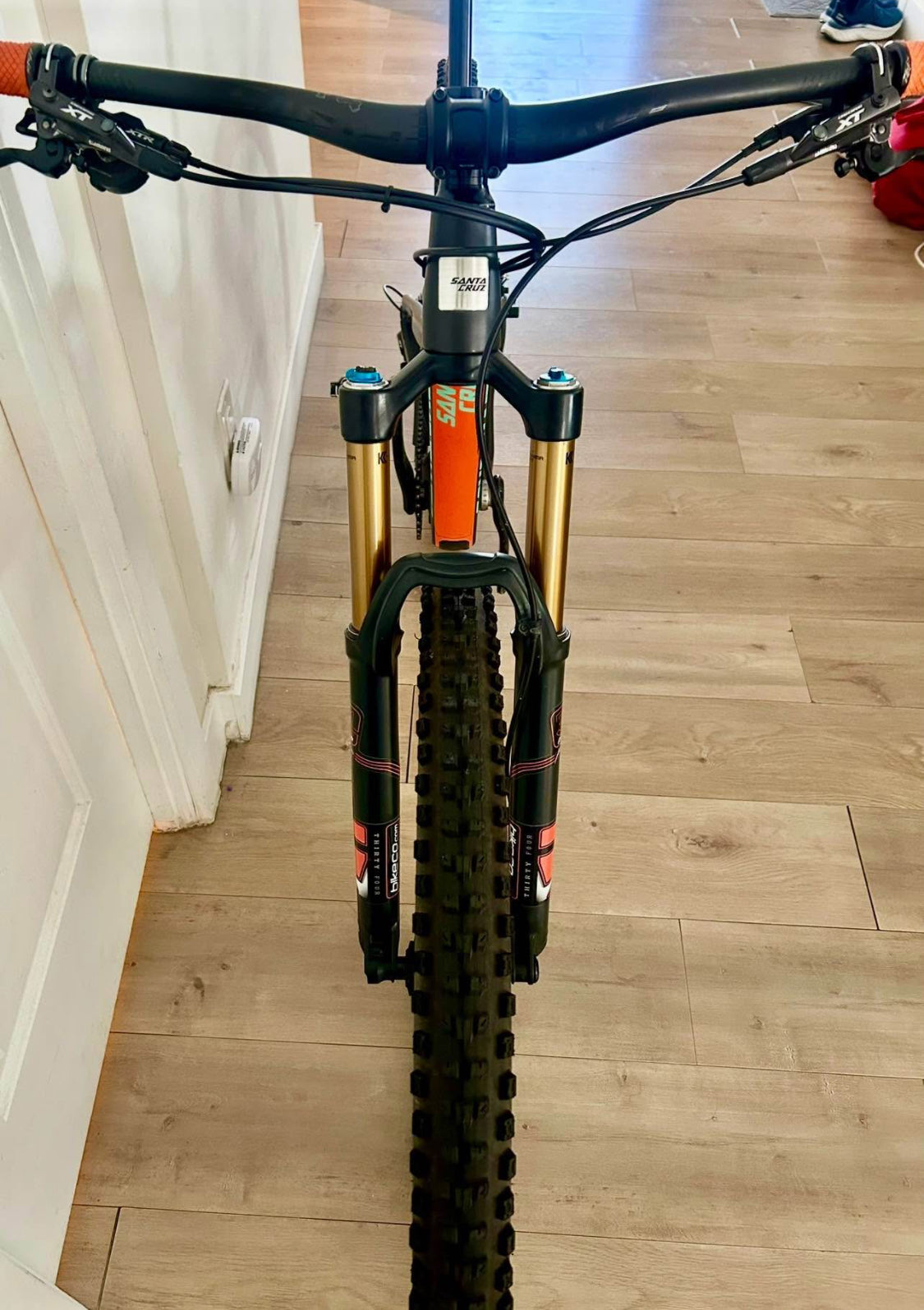 Santa Cruz  Hightower  R 29  Año 2021