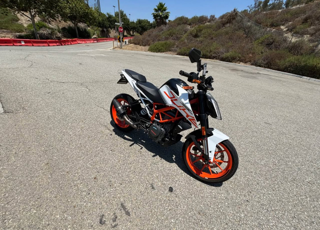 KTM  DUKE 390 Año 2020
