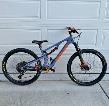 Santa Cruz  5010 Carbon  R 27.5  Año 2019